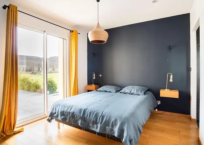 Des Vergers Villa Le Conihout du Mesnil